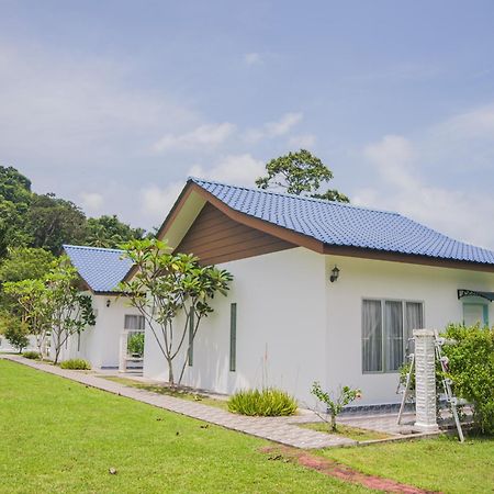Halcyon Days @ Langkawi Appartement Pantai Cenang  Buitenkant foto