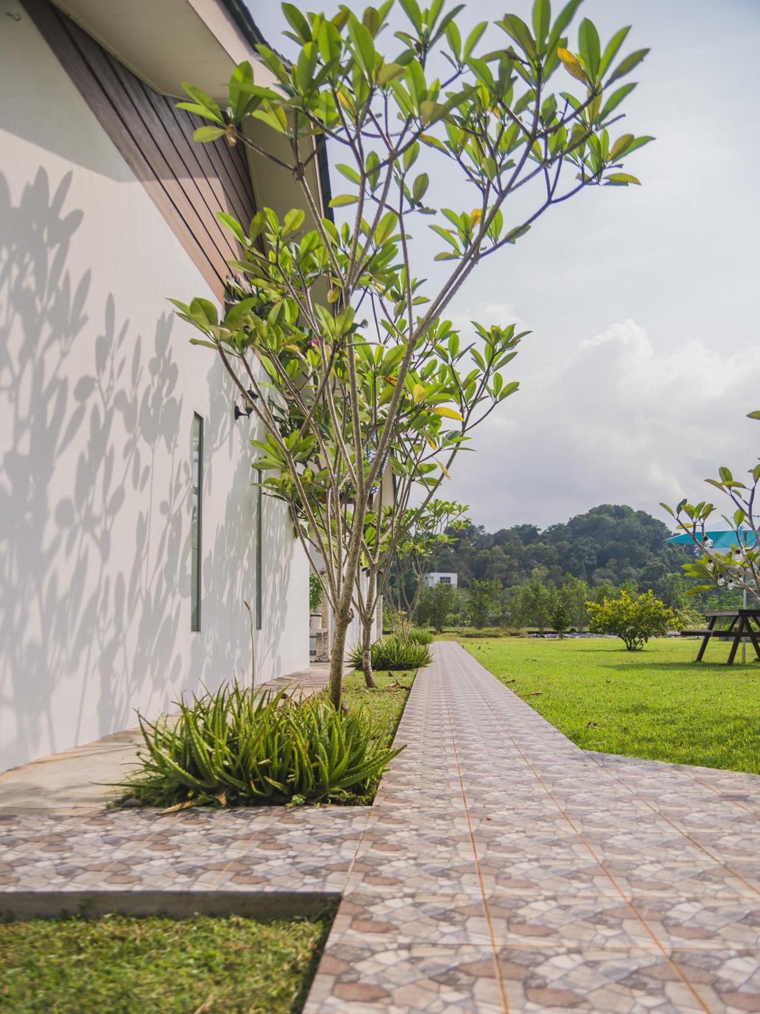 Halcyon Days @ Langkawi Appartement Pantai Cenang  Buitenkant foto