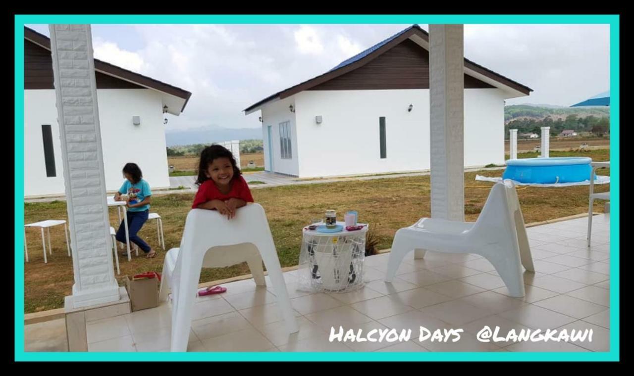 Halcyon Days @ Langkawi Appartement Pantai Cenang  Buitenkant foto